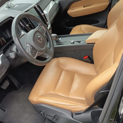 Volvo XC60 T6 Momentum 2018r