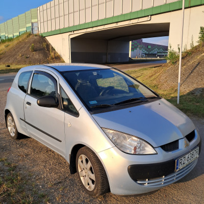 Mitsubishi colt 1.3 benzyna od kobiety