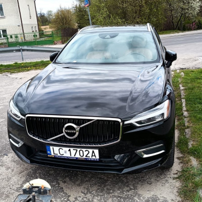 Volvo XC60 T6 Momentum 2018r