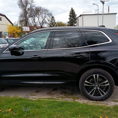 Volvo XC60 T6 Momentum 2018r