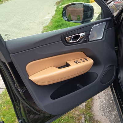 Volvo XC60 T6 Momentum 2018r