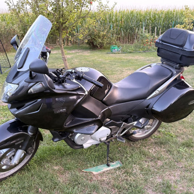 Sprzedam Honda Deauville 2008