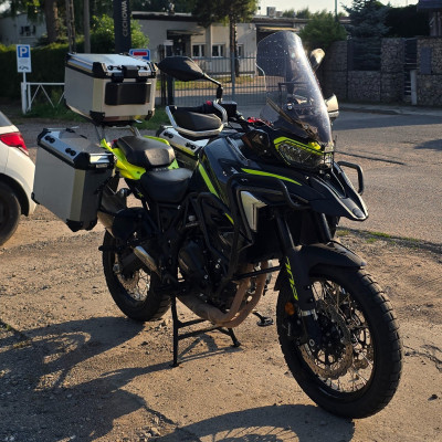Benelii TRK702x